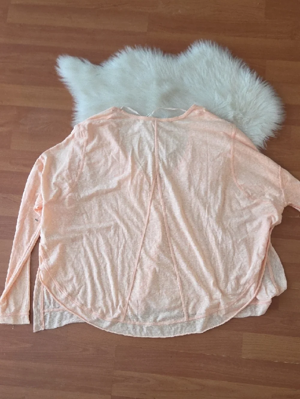 NWT Free People We The Free Light Peach V-Neck Long Sleeve Oversized  Top Small